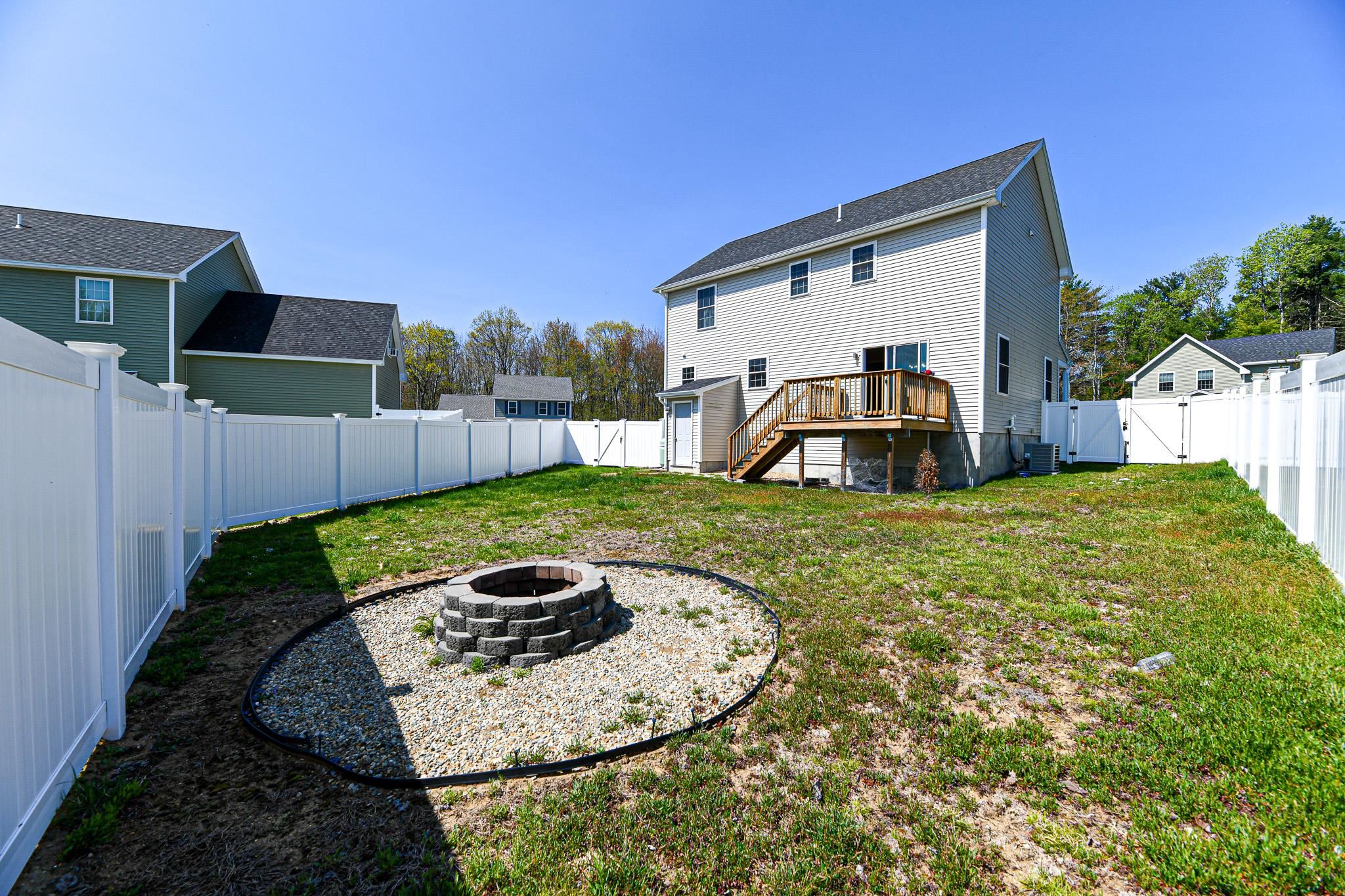 64 Miller's Farm Drive Rochester, NH 03868 - Photo 4 of 40 Gallery Image 4