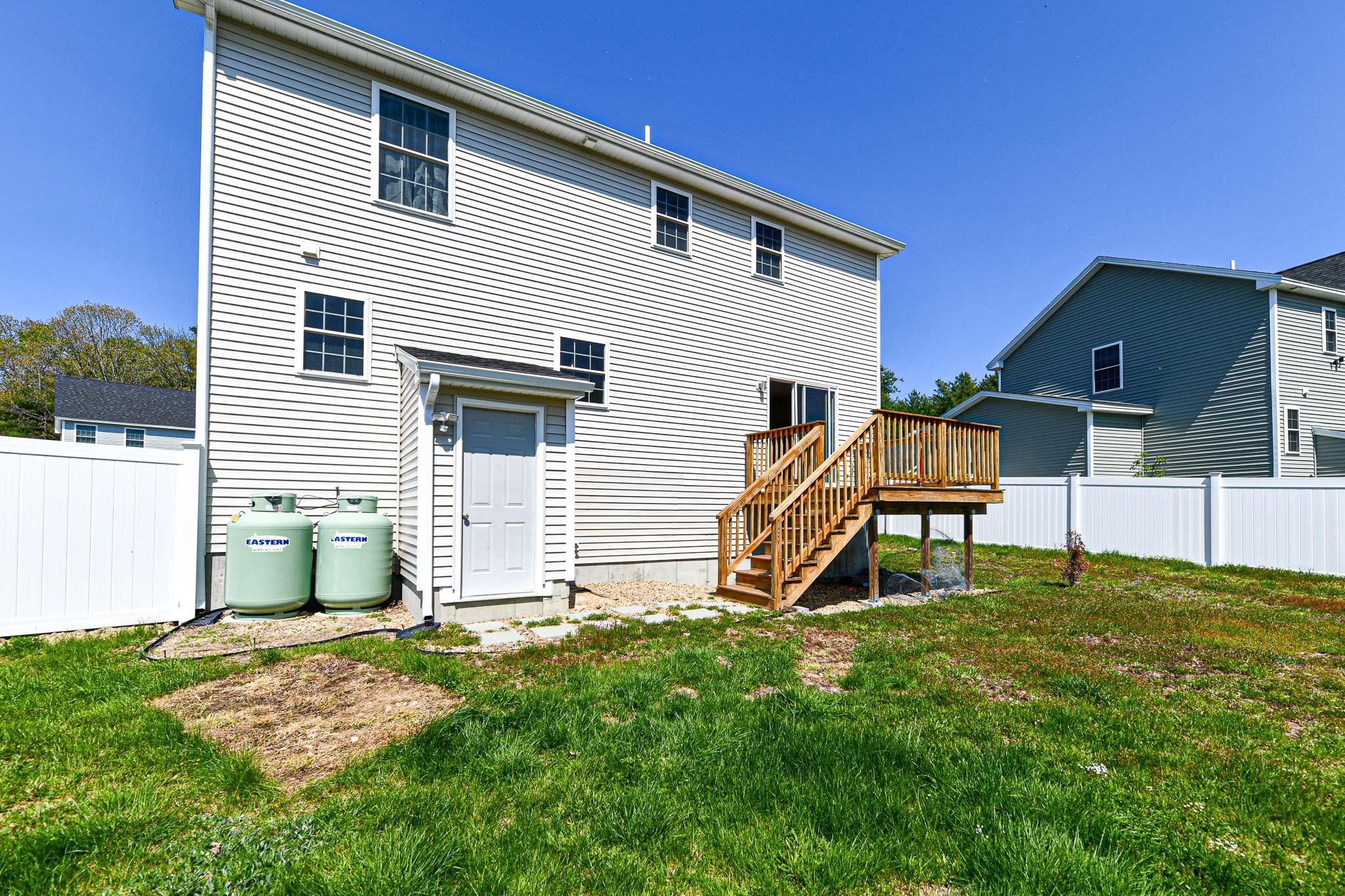 64 Miller's Farm Drive Rochester, NH 03868 - Photo 5 of 40 Gallery Image 5