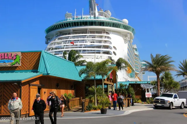 $5,200 | 2100 North Atlantic Avenue, Unit 901, Cocoa Beach, FL 32931