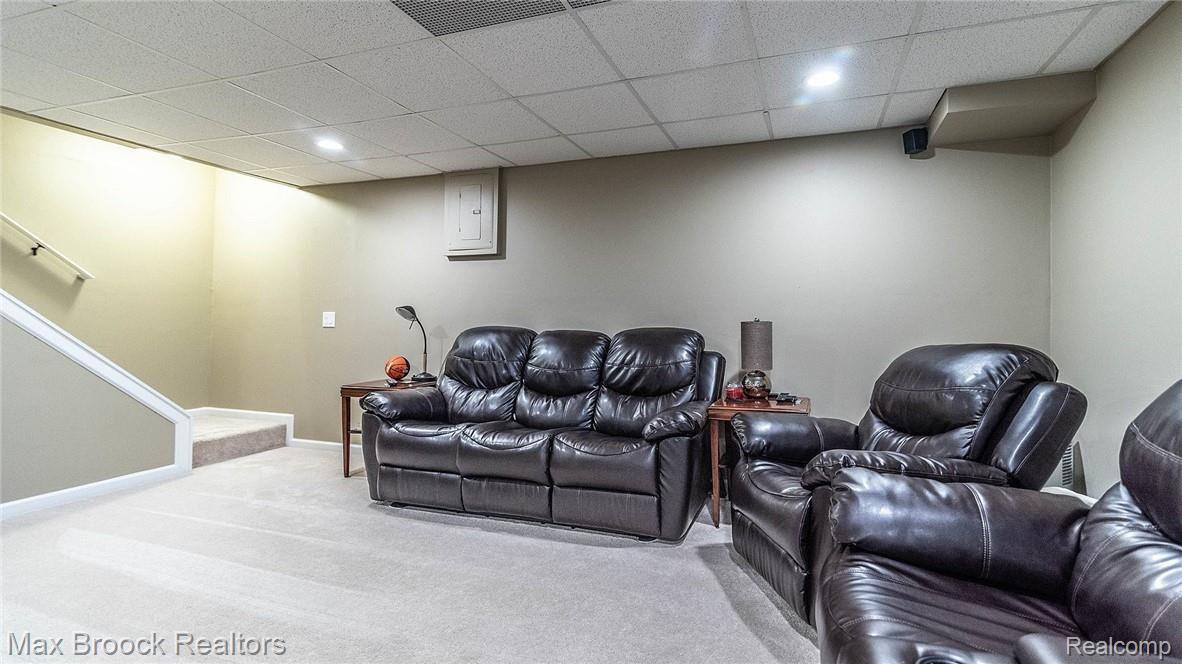 40014 Crosswinds Road Novi, MI 48375 - Photo 27 of 39 037_1.jpg