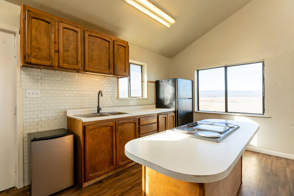21550 Sprague River Road Chiloquin, OR 97624 - Photo 12 of 34 Second unit kitchen