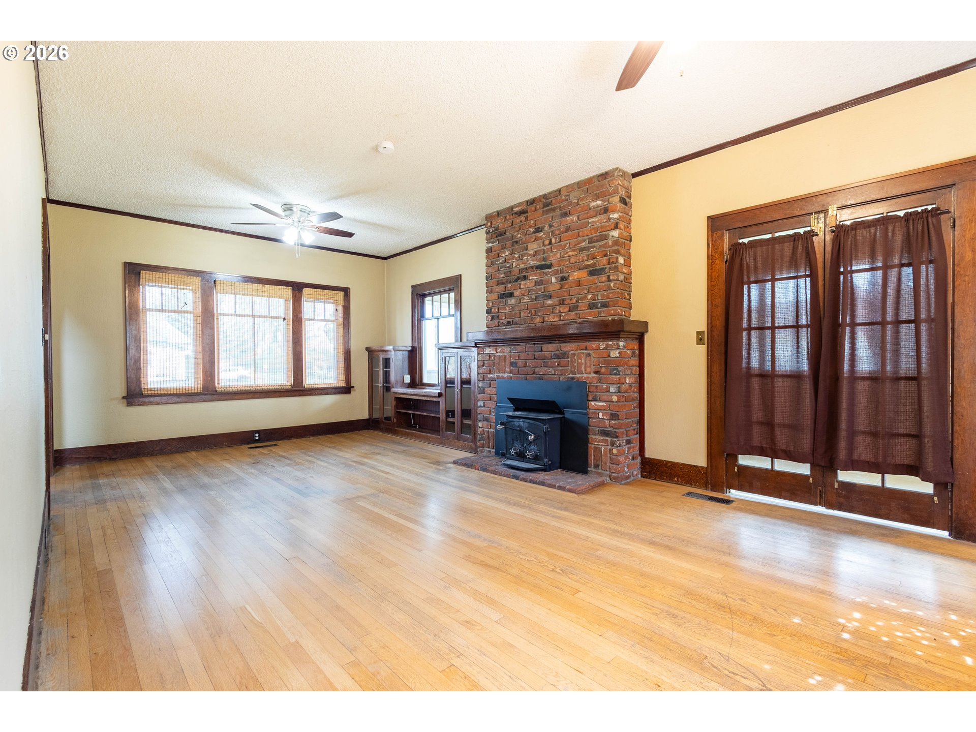 600 Albany Street Elgin, OR 97827 - Photo 4 of 46