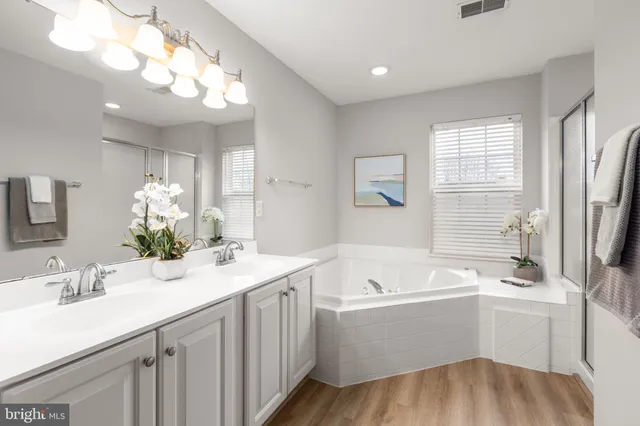 $539,900 | 6902 South Dewey Court, Fredericksburg, VA 22407