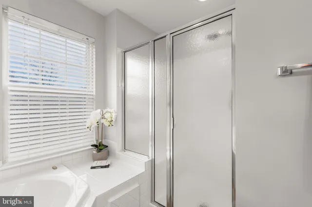 $539,900 | 6902 South Dewey Court, Fredericksburg, VA 22407