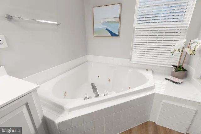 $539,900 | 6902 South Dewey Court, Fredericksburg, VA 22407