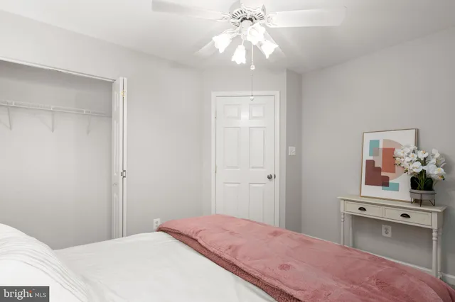 $539,900 | 6902 South Dewey Court, Fredericksburg, VA 22407