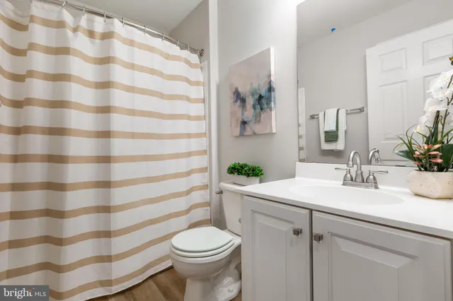 $539,900 | 6902 South Dewey Court, Fredericksburg, VA 22407