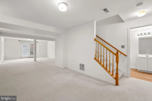 $539,900 | 6902 South Dewey Court, Fredericksburg, VA 22407