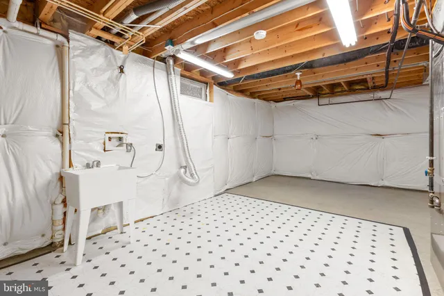 $539,900 | 6902 South Dewey Court, Fredericksburg, VA 22407