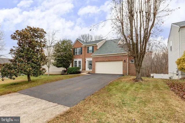 $539,900 | 6902 South Dewey Court, Fredericksburg, VA 22407