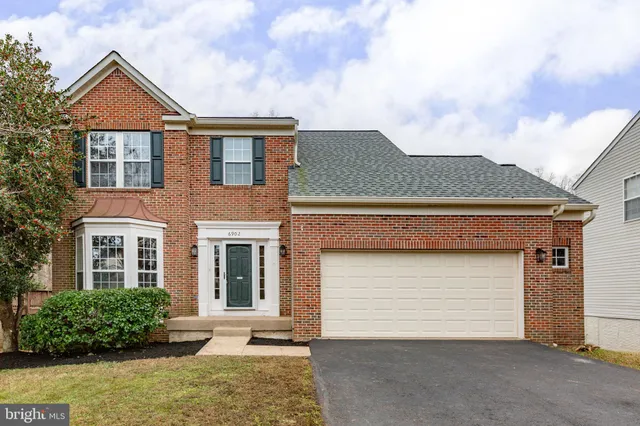 $539,900 | 6902 South Dewey Court, Fredericksburg, VA 22407
