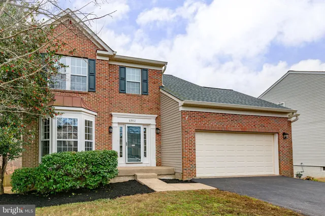 $539,900 | 6902 South Dewey Court, Fredericksburg, VA 22407