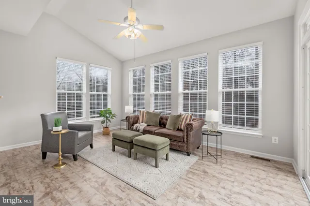 $539,900 | 6902 South Dewey Court, Fredericksburg, VA 22407