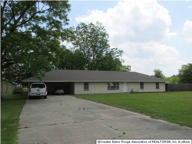 8777 Lockhart Road Denham Springs, LA 70726 - Photo 2 of 19