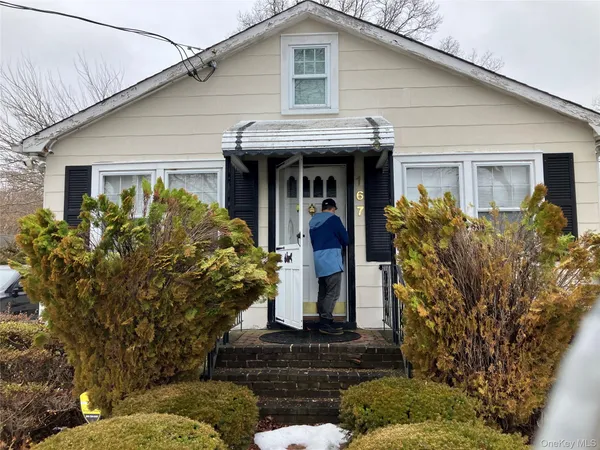 $299,000 | 167 Cedar Road East, Mastic Beach, NY 11951