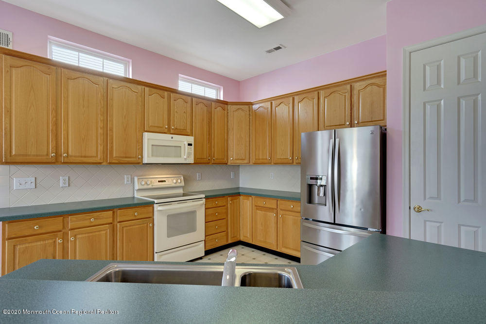 4 Barton Creek Road Jackson, NJ 08527 - Photo 16 of 43 017_dsc05558-dsc05562