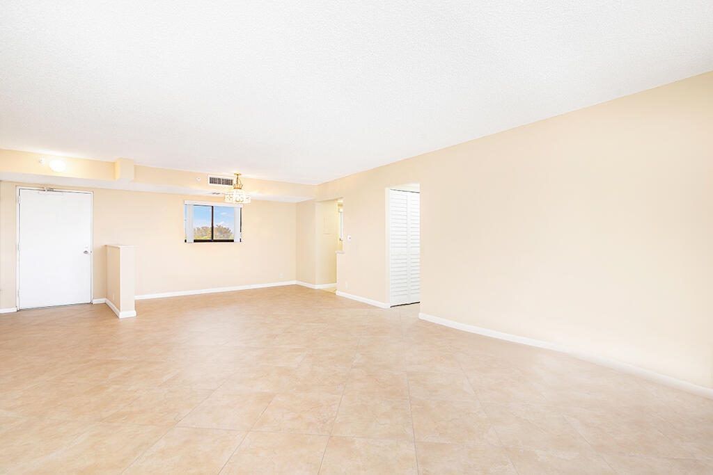 400 Ocean Trail Way, Unit 203 Jupiter, FL 33477 - Photo 10 of 25 IMG_0347