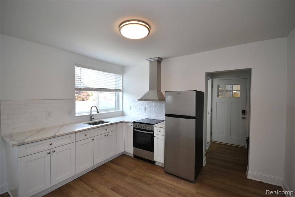 23833 John R Road, Unit 2 Hazel Park, MI 48030 - Photo 3 of 8