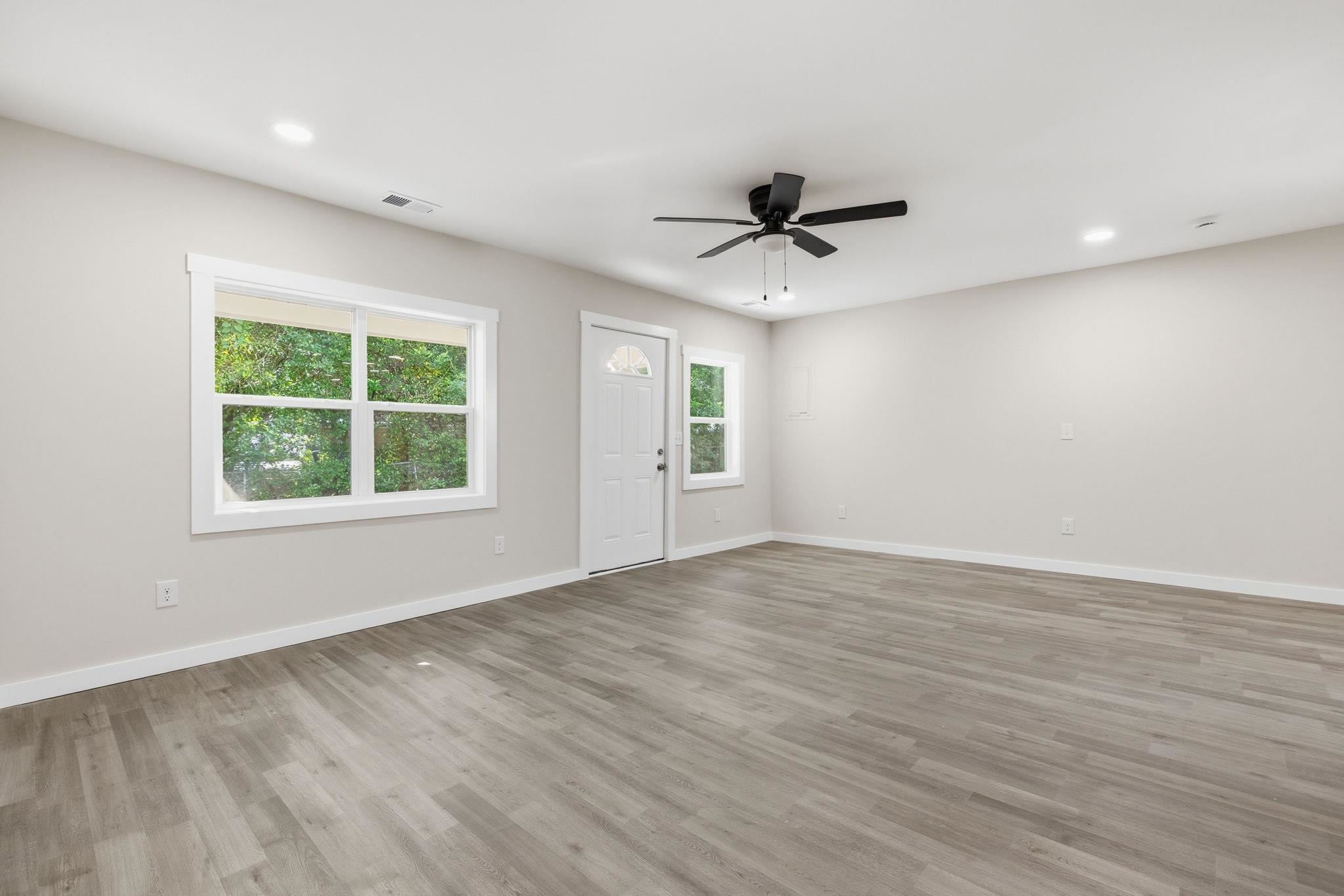 1744 John Street Conway, SC 29527 - Photo 7 of 30