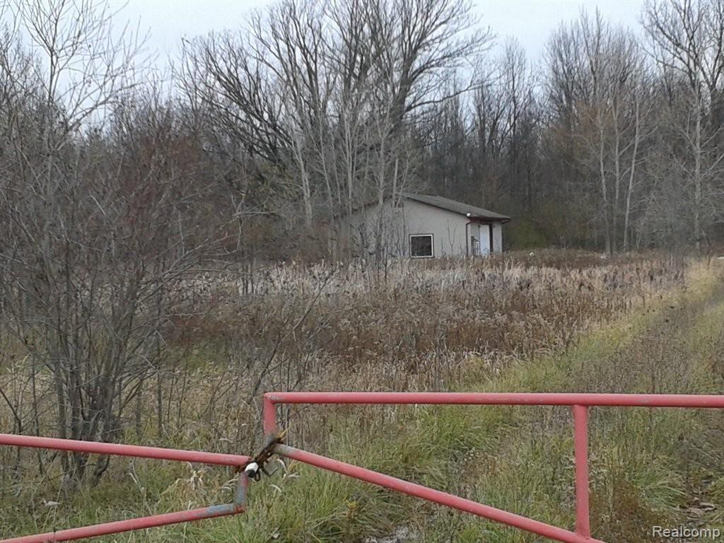 8061 Merritt Road Ypsilanti, MI 48197 - Photo 4 of 5 merritt 4.jpg