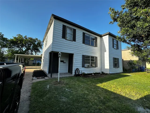 $205,000 | 1208 7th Avenue North, Texas City, TX 77590