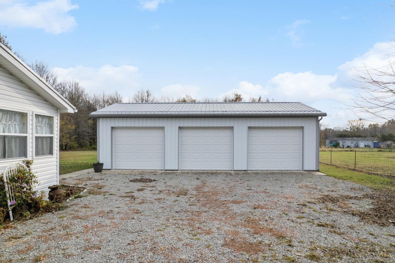 10262 West Fork Road Georgetown, OH 45121 - Photo 4 of 31
