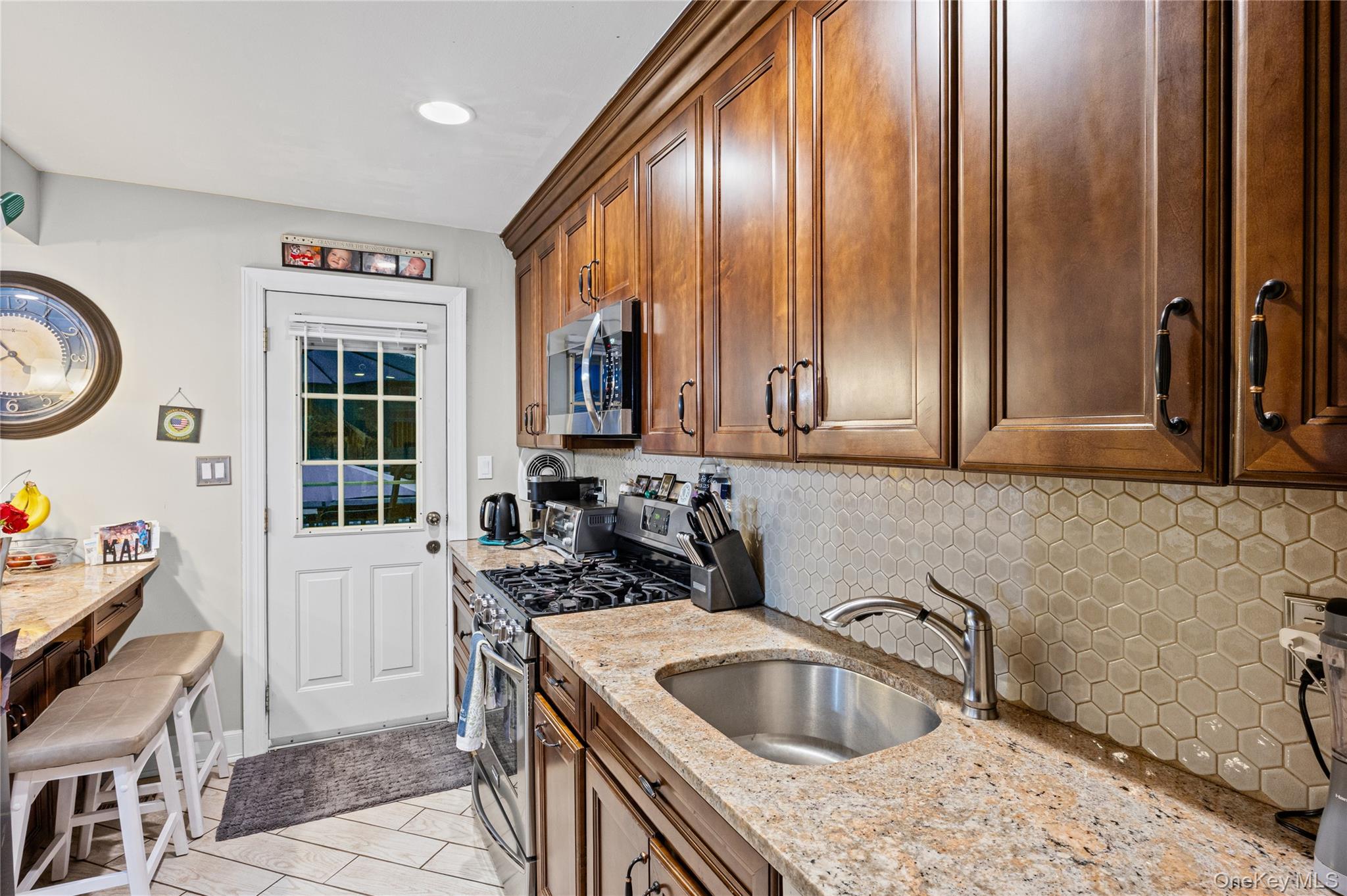 3530 Long Beach Road, Unit 27 Oceanside, NY 11572 - Photo 11 of 32