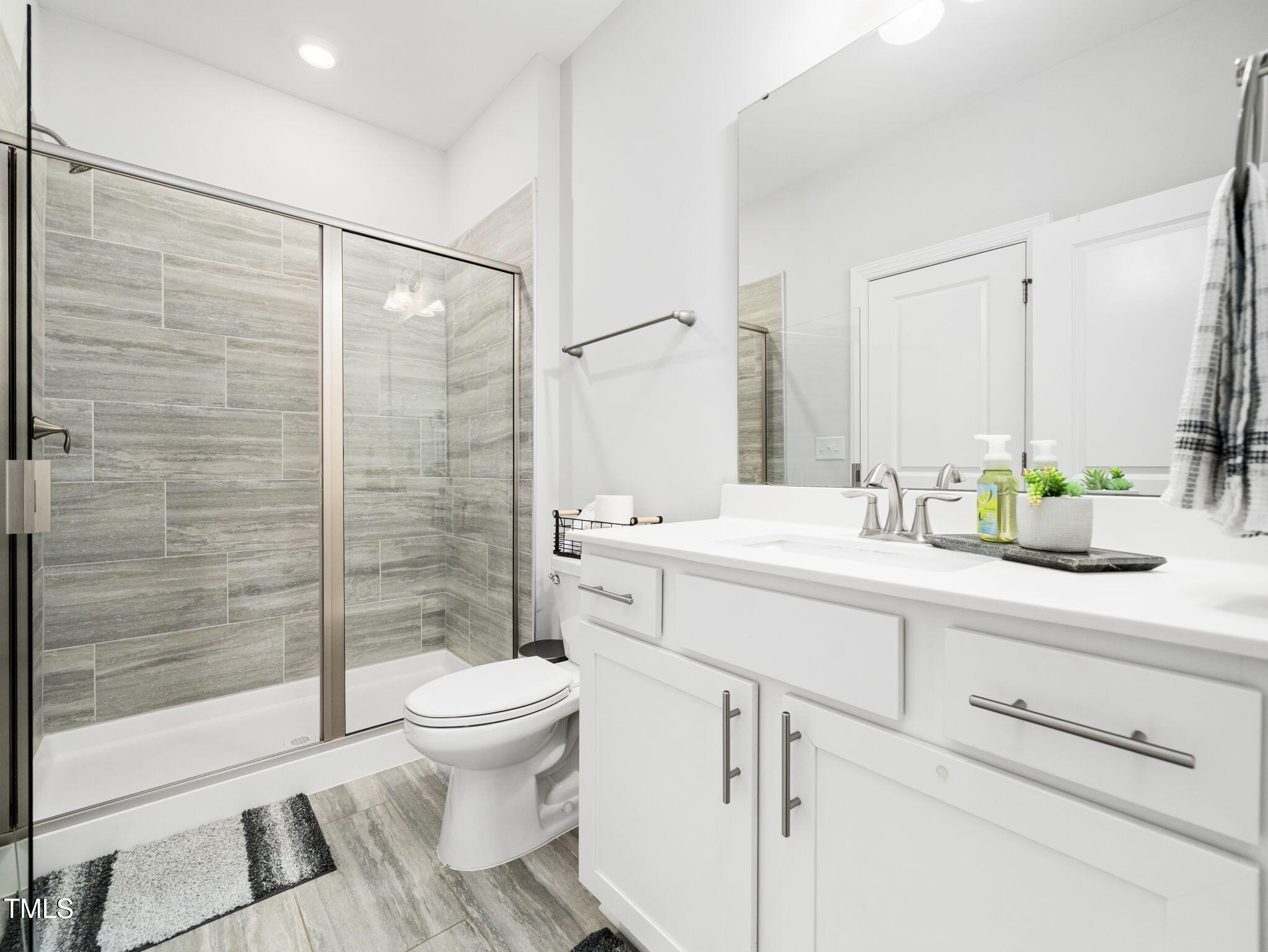 777 Cormiche Lane Wake Forest, NC 27587 - Photo 19 of 44 53-web-or-mls-777 Cormiche-93