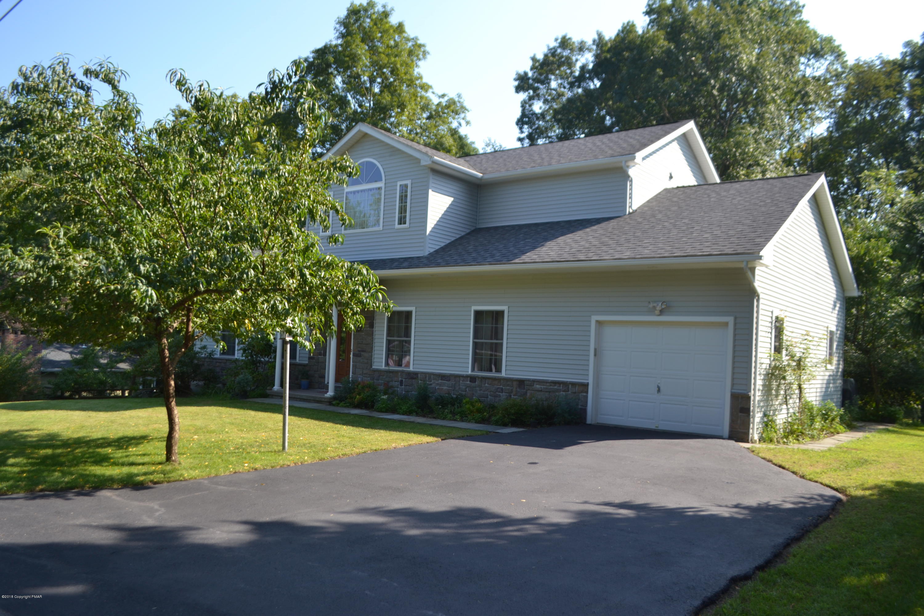 302 Norton Road Stroudsburg, PA 18360 - Photo 2 of 73 Front
