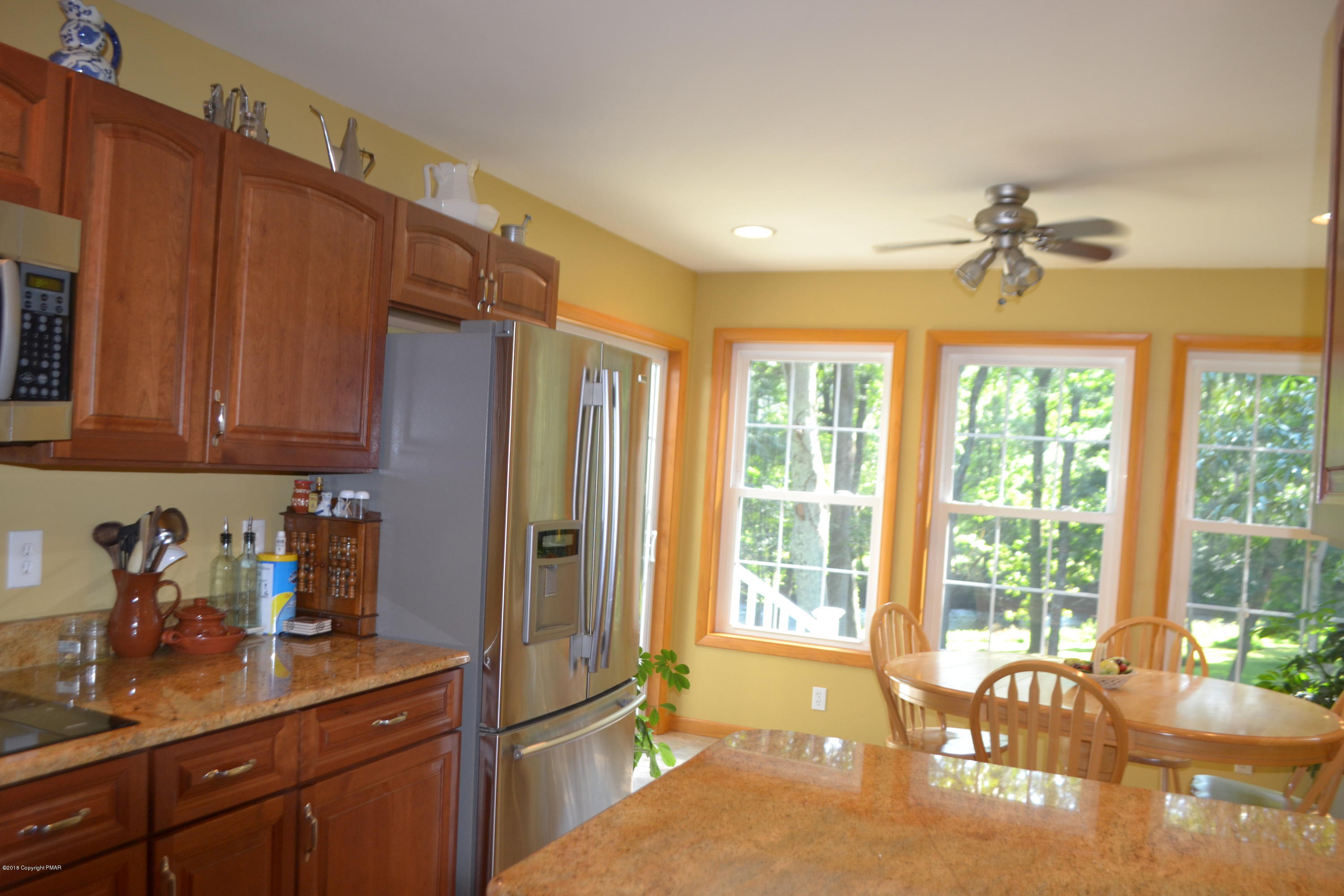 302 Norton Road Stroudsburg, PA 18360 - Photo 29 of 73 Kitchen