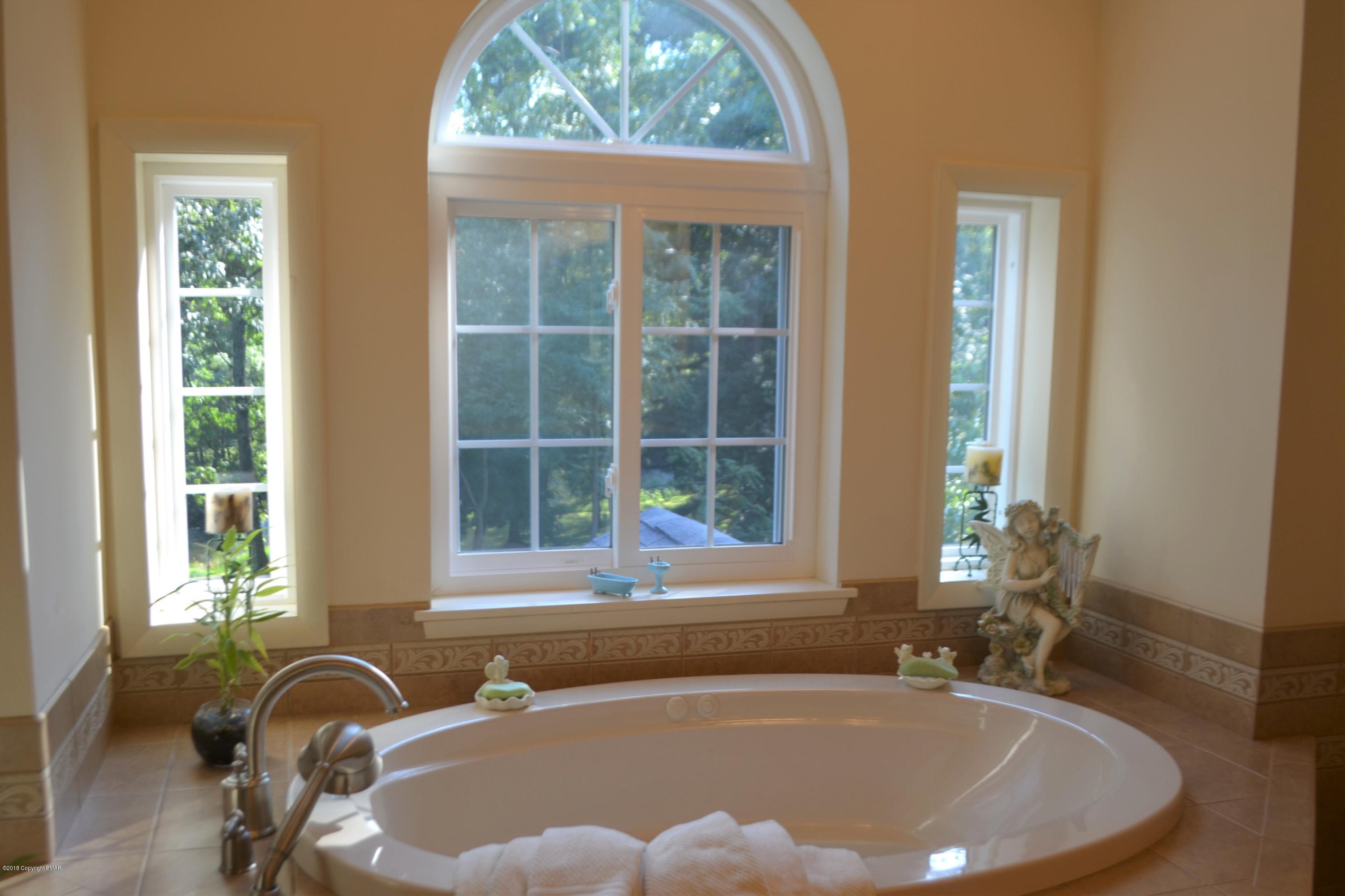 302 Norton Road Stroudsburg, PA 18360 - Photo 62 of 73 DSC_0232
