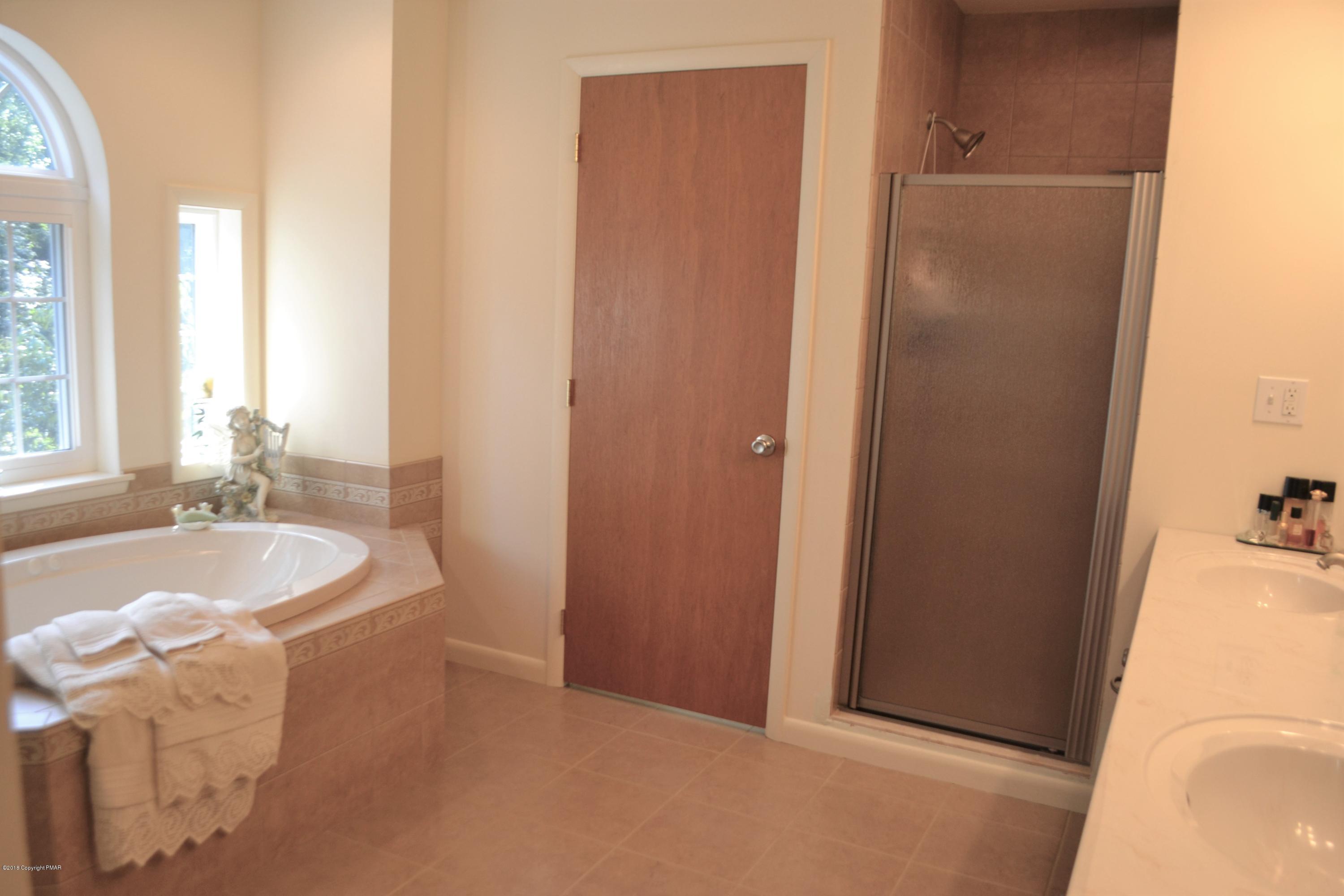 302 Norton Road Stroudsburg, PA 18360 - Photo 65 of 73 DSC_0244
