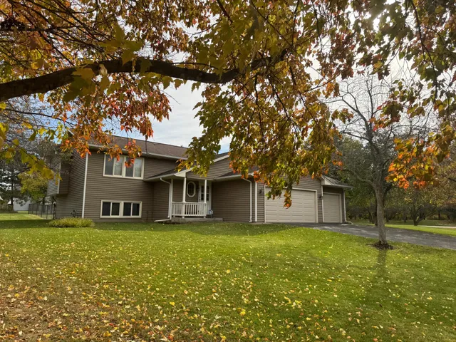 $385,000 | 17757 Potassium Street Northwest, Anoka, MN 55303