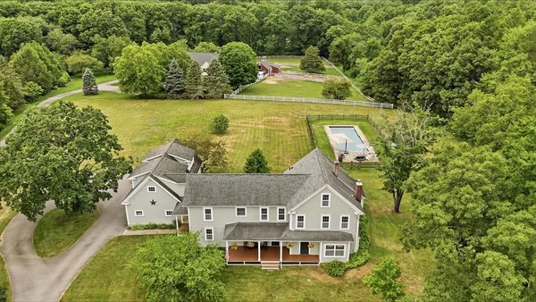 $1,595,000 | 122 Russell Street, Carlisle, MA 01741