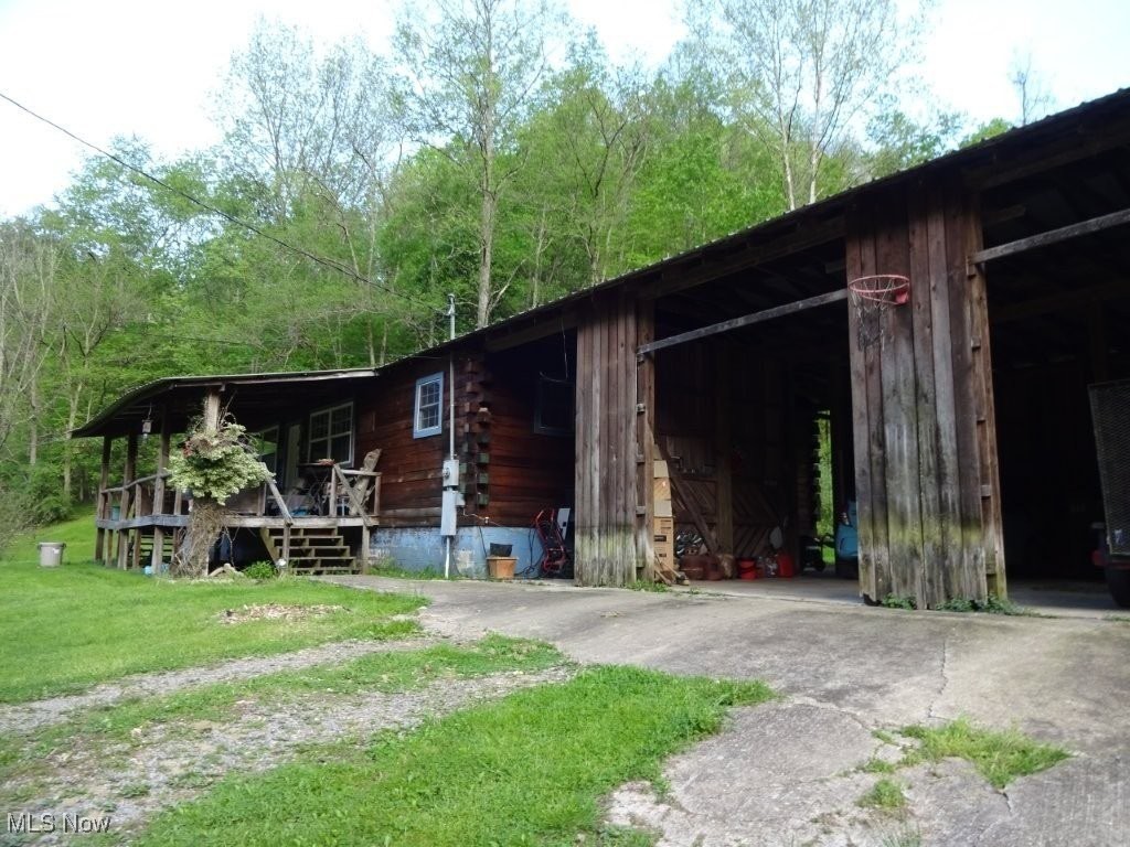 1389 Middle Fork Road Millstone, WV 25261 - Photo 6 of 45