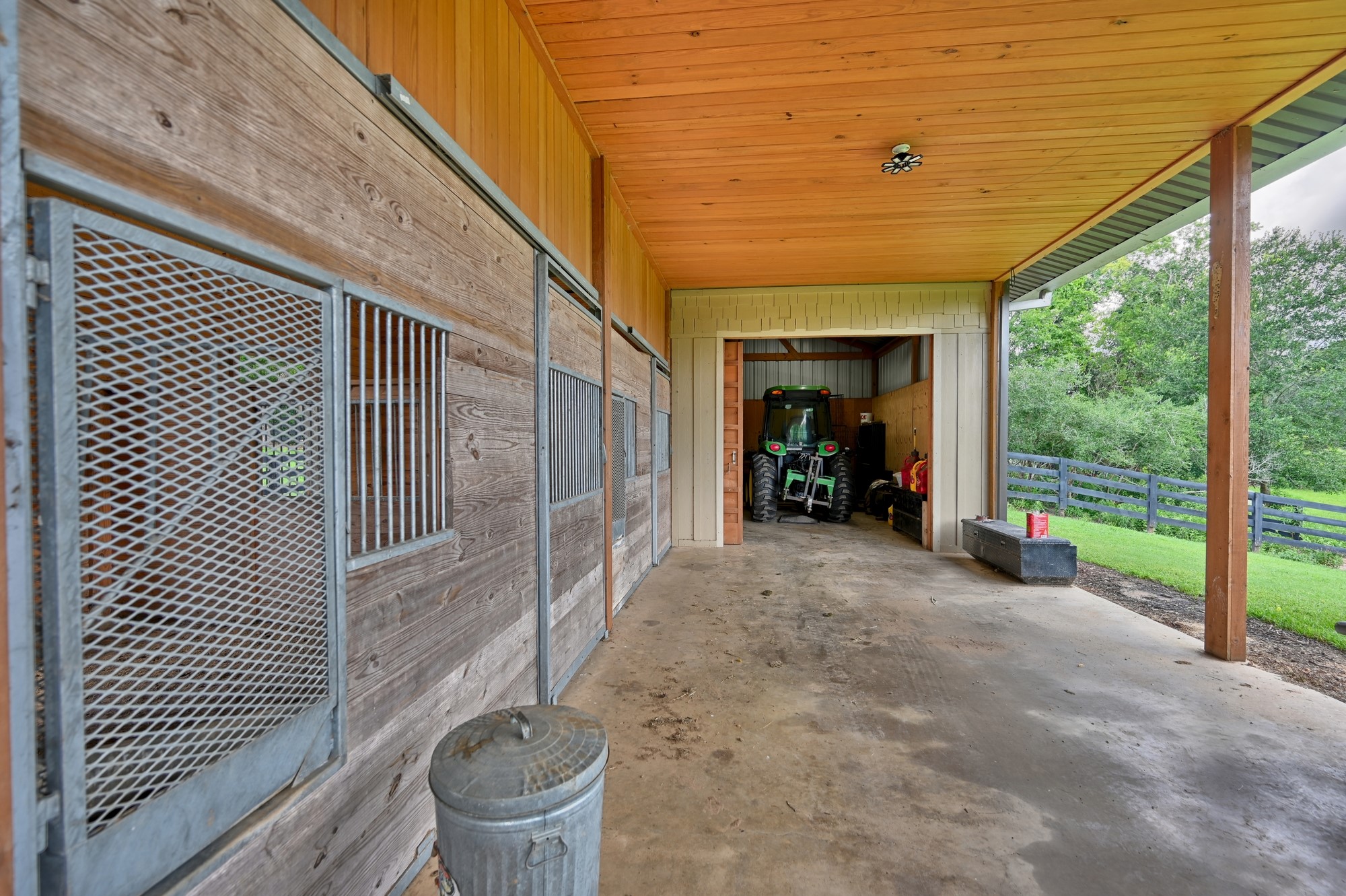 39577 Mesquite Hempstead, TX 77445 - Photo 33 of 43