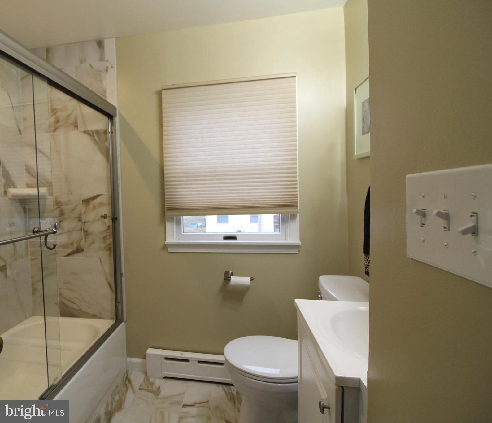 117 Murphy Road Wilmington, DE 19803 - Photo 11 of 18 Second Floor Full Bathroom