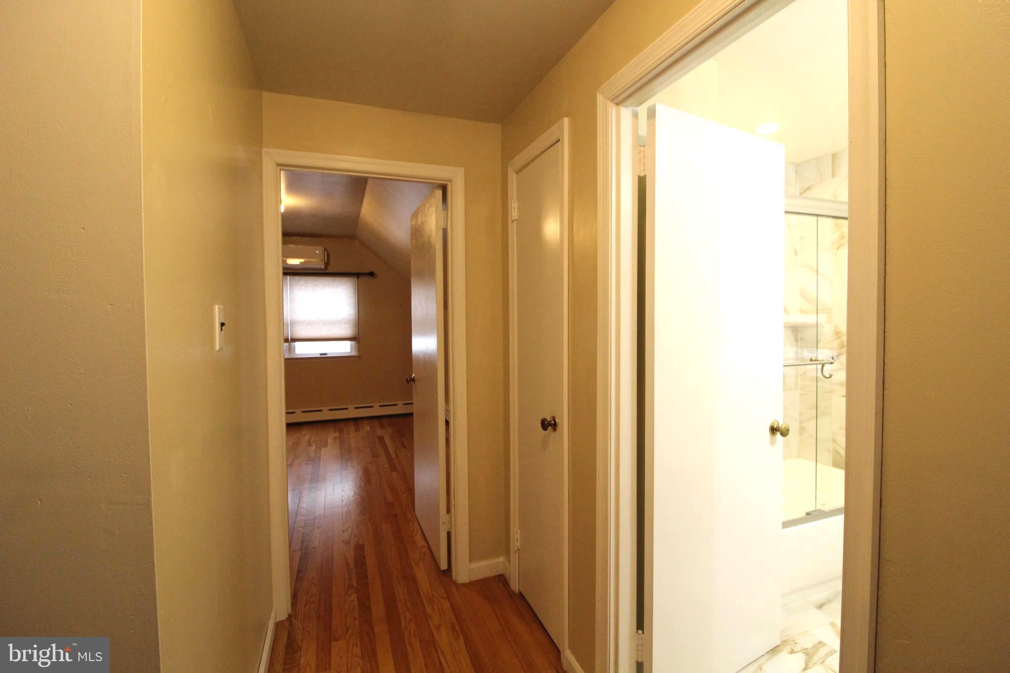117 Murphy Road Wilmington, DE 19803 - Photo 13 of 18 Second Floor Hallway