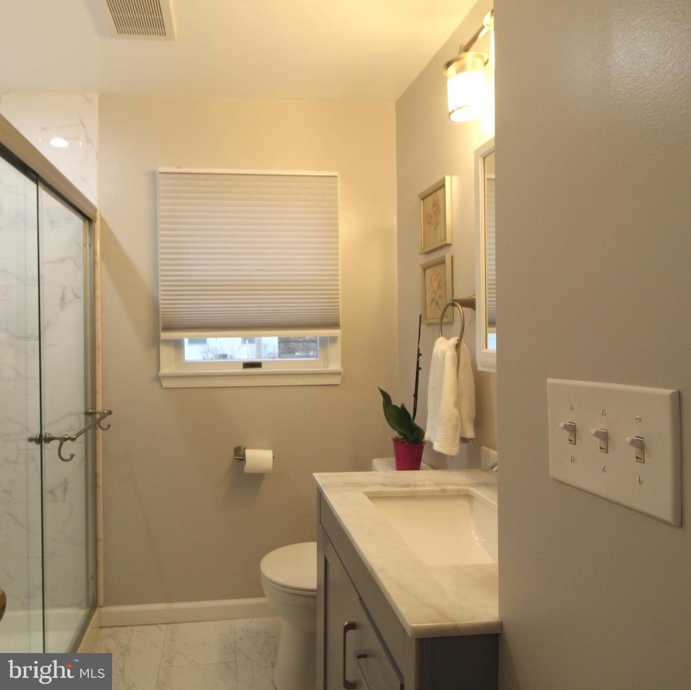 117 Murphy Road Wilmington, DE 19803 - Photo 9 of 18 New Main Floor Full Bathroom