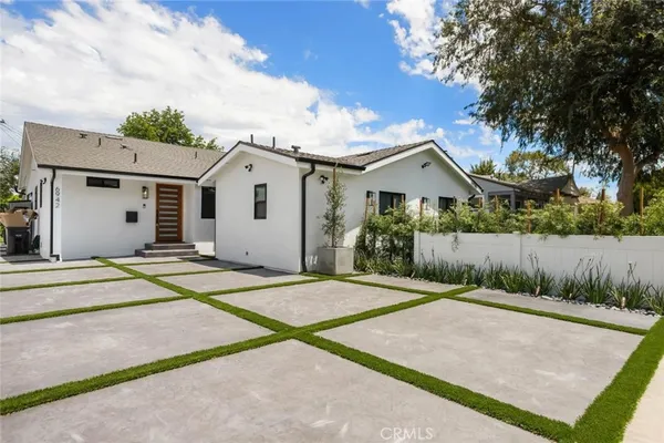 $5,000 | 6942 Wystone Avenue, Reseda, CA 91335