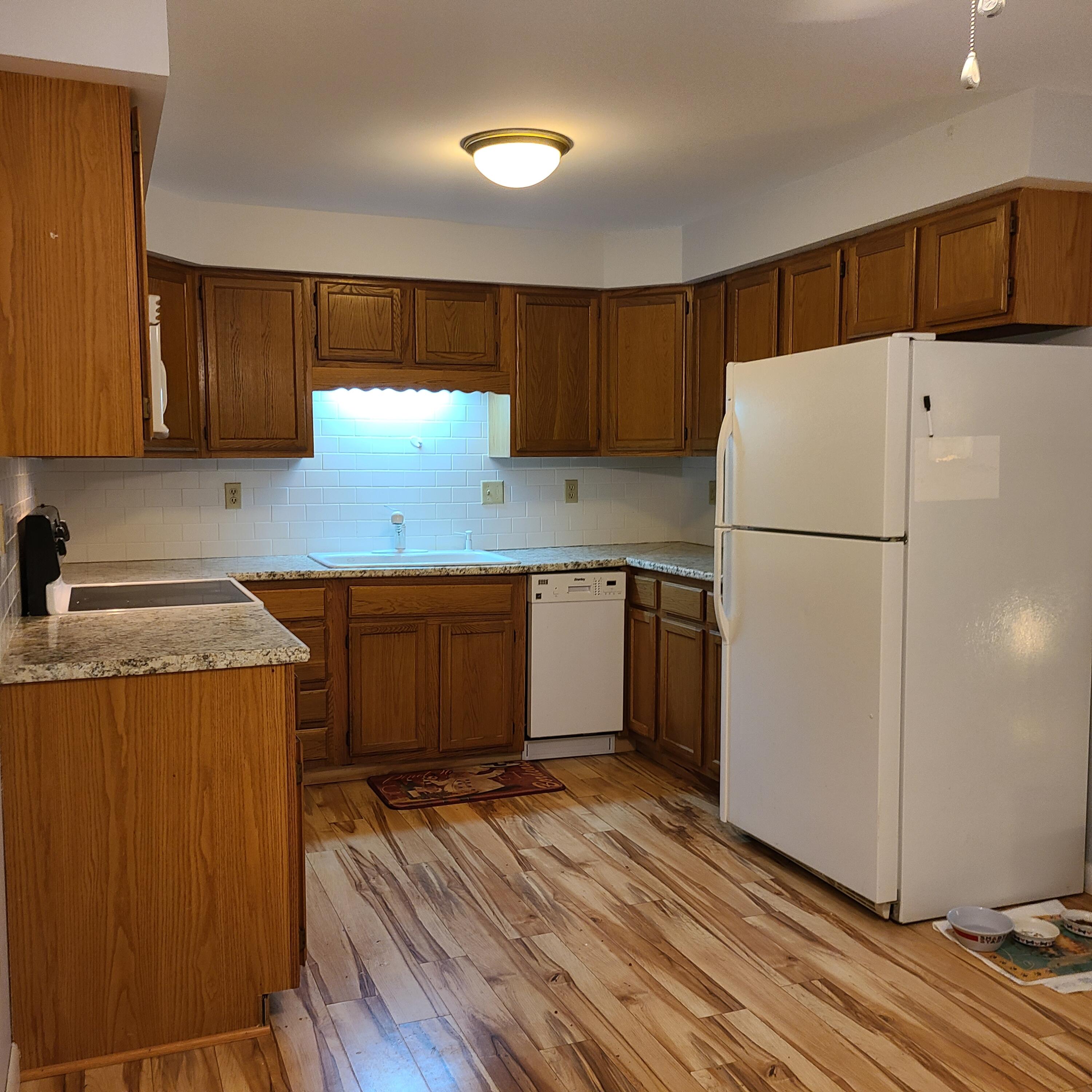 136 Old Winthrop Road, Unit 3 Augusta, ME 04330 - Photo 5 of 27 Nice kitchen with new dishwasher