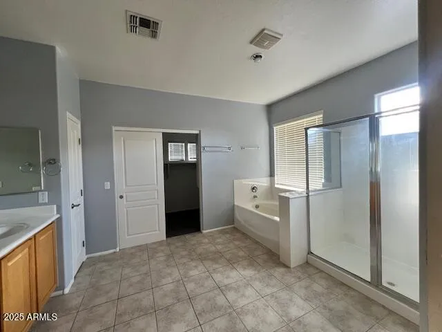 $2,800 | 10618 West Lone Cactus Drive, Peoria, AZ 85382