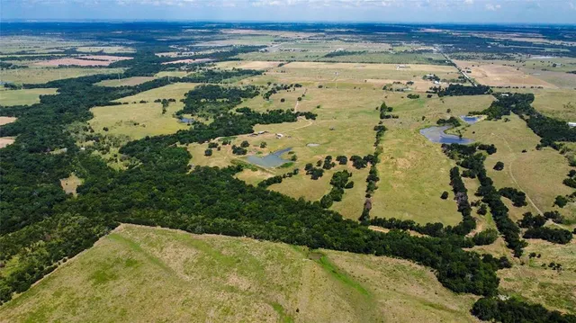 $2,700,000 | 10732 West State Highway, Barry, TX 75102
