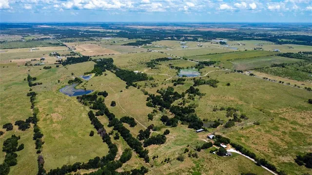 $2,700,000 | 10732 West State Highway, Barry, TX 75102