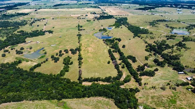 $2,700,000 | 10732 West State Highway, Barry, TX 75102
