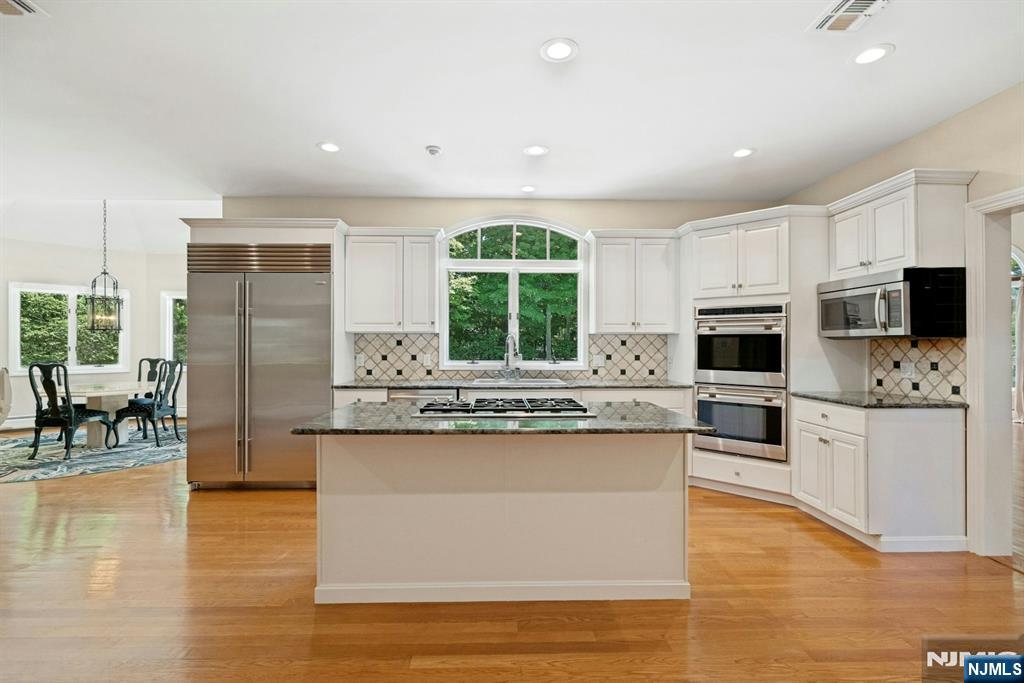 309 Skyridge Road Franklin Lakes, NJ 07417 - Photo 20 of 48