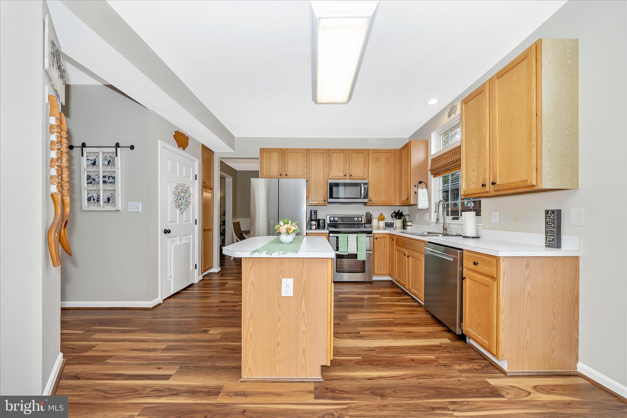 2033 Burnside Drive Frederick, MD 21702 - Photo 12 of 62 Kitchen