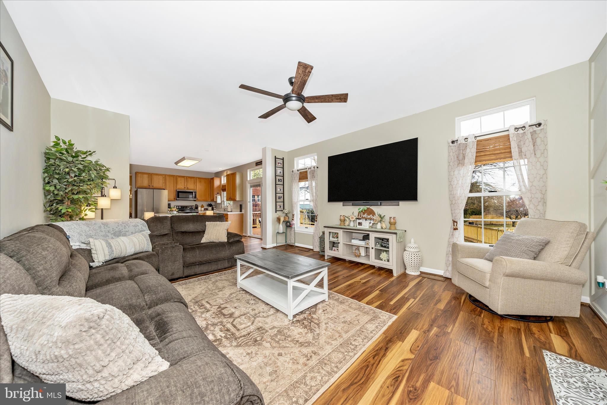 2033 Burnside Drive Frederick, MD 21702 - Photo 16 of 62 Living Room