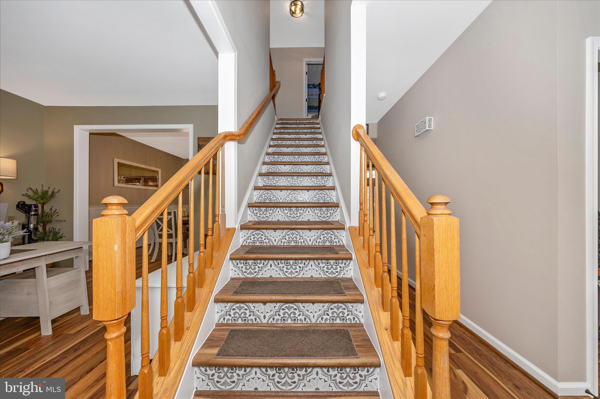 2033 Burnside Drive Frederick, MD 21702 - Photo 3 of 62 Staircase