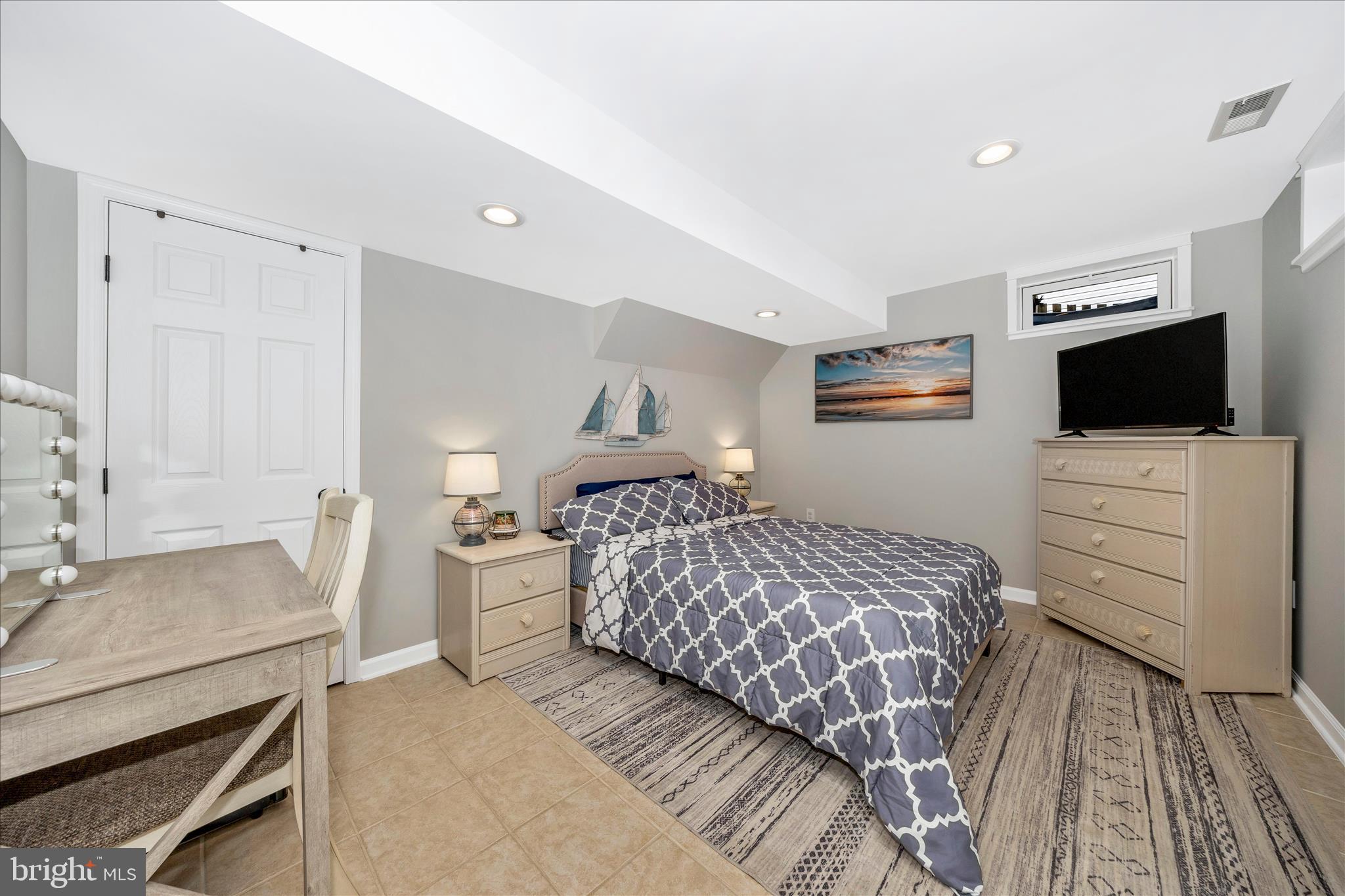 2033 Burnside Drive Frederick, MD 21702 - Photo 32 of 62 Bedroom 4